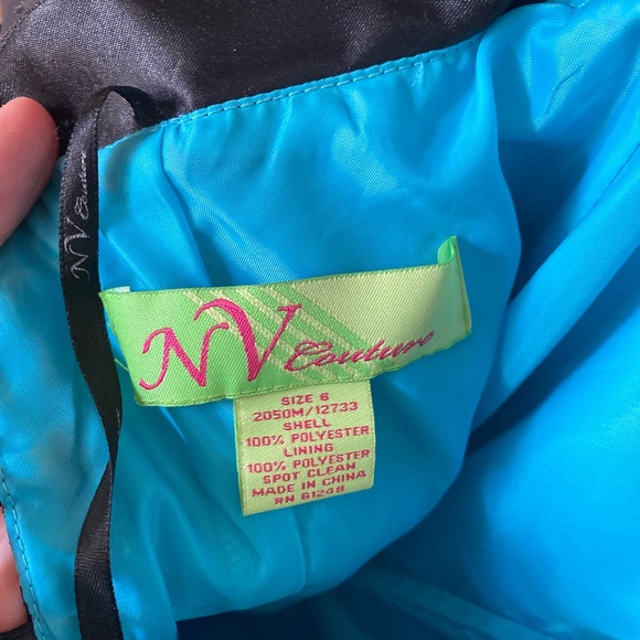 Prom dress - Picture 6 of 8